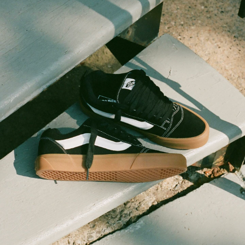 Vans母公司股价跳涨