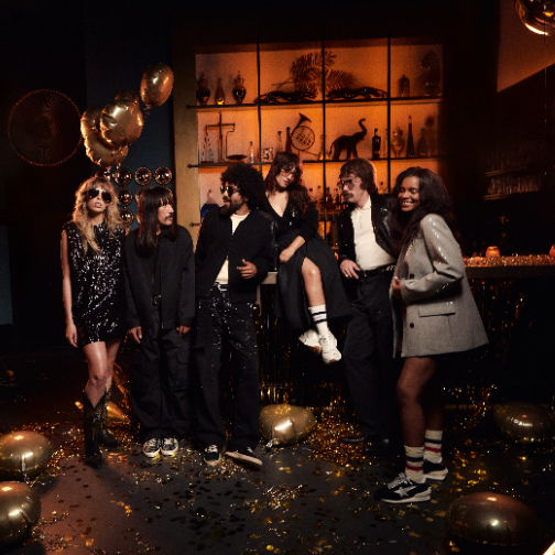 Golden Goose发布全新节日季形象大片  