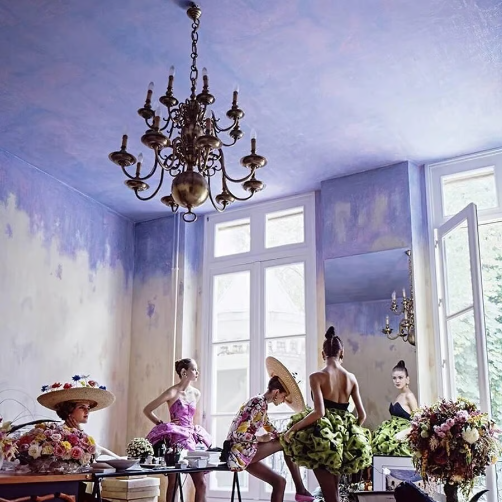 法国奢侈品牌Christian Lacroix被西班牙集团收购