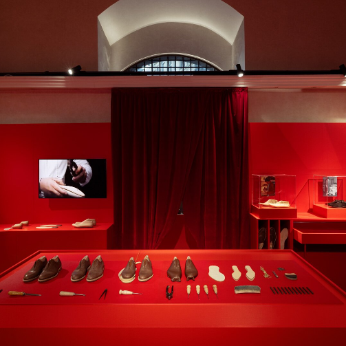 FERRAGAMO重磅发布Tramezza系列