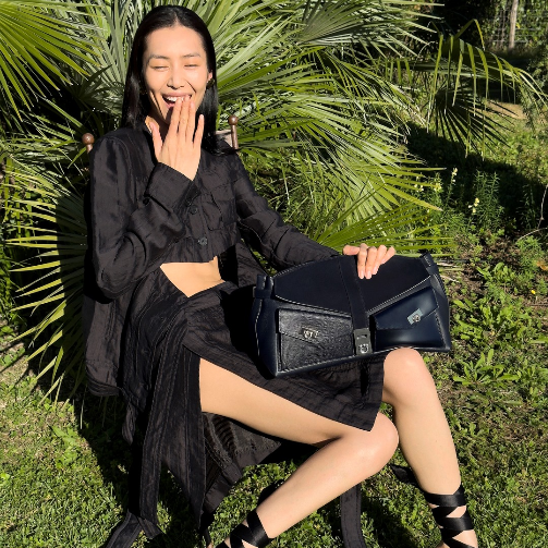 Ferragamo 发布2025春夏系列广告大片