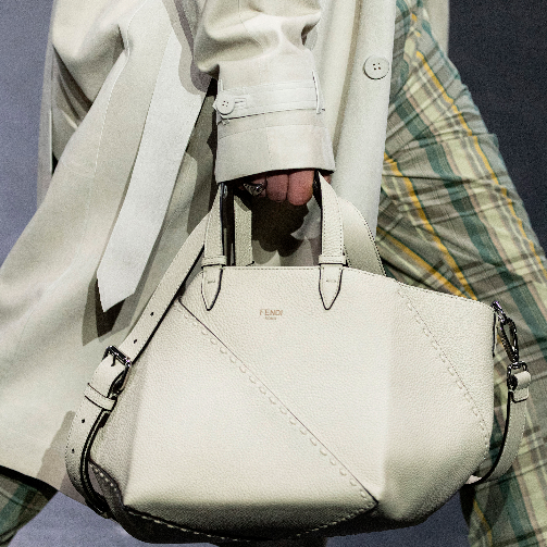 FENDI 2025春夏男士系列之FENDI Crest