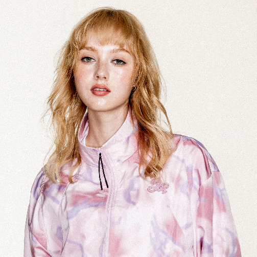 AAPE 正式发布 2025 春夏女装系列