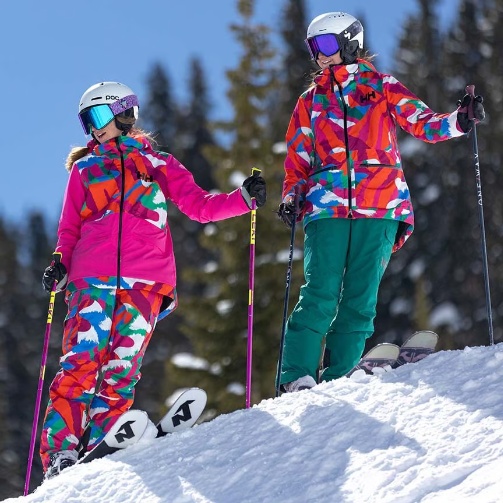 Lee母公司9亿美元收购Helly Hansen，进军户外领域