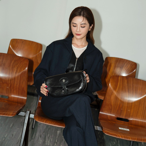 蔡卓妍、张馨予出席 BALLY 2025 秋冬系列时装秀