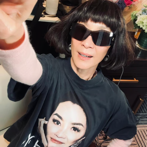 Balenciaga 发布品牌大使 Fanclub 系列