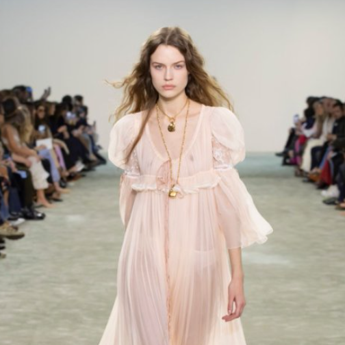 THE EVOLUTION 系列 CHLOÉ 2025 冬季系列