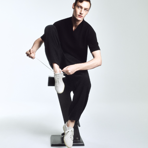 Giorgio Armani 2025春夏男士鞋履系列