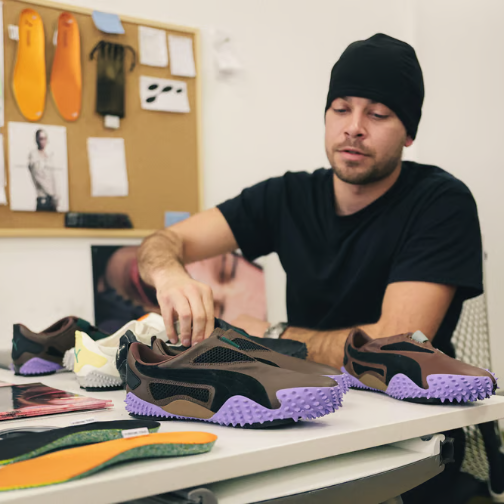 Puma与END.携手Inside Tag诠释经典Mostro UR鞋款