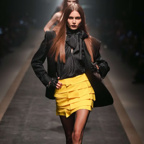 Prada收购Versace，打破LVMH、开云双寡头格局