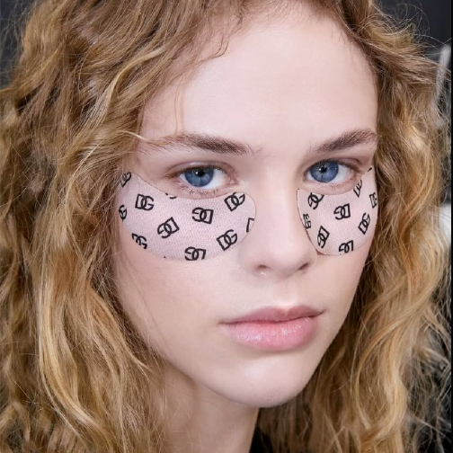 为何品牌都在靠美妆业务成就新的增长曲线？