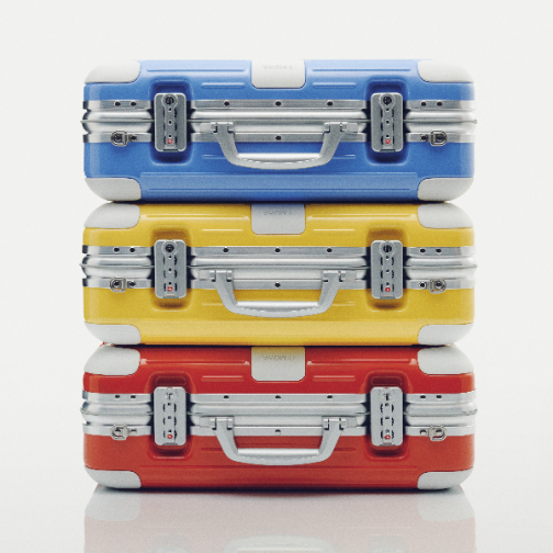 RIMOWA推出限量款Holiday Case缤纷假日箱