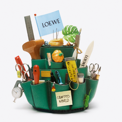 LOEWE大型品牌巡展《Crafted World：匠艺天地》东京站盛大揭幕