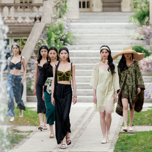 青色Atelier Intimo 2025春夏度假系列「栖居诗语」发布秀