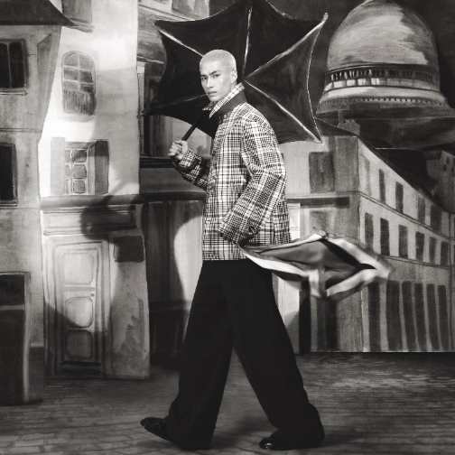 米卡出镜AMI 2025春夏系列广告大片