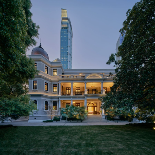 迷上Prada荣宅启幕