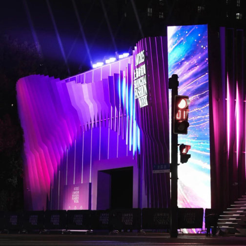 以时尚促消费，这届上海时装周将“首发经济”落到实处