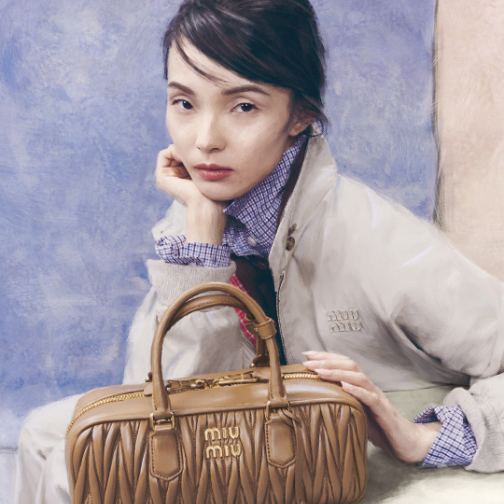 雎晓雯演绎MIU MIU 2025手袋系列广告大片
