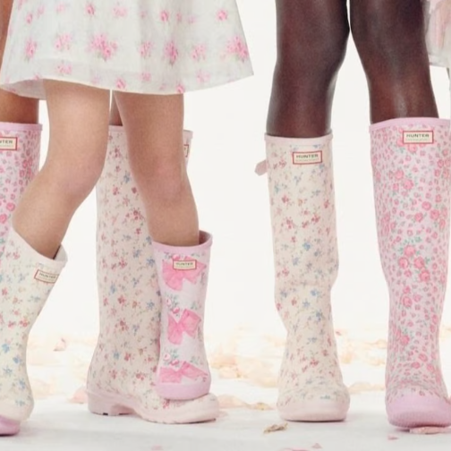 Hunter与LoveShackFancy携手推出靴子联名系列