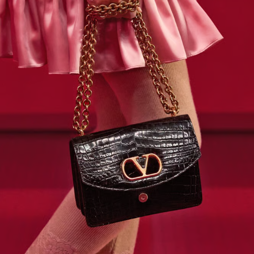 Valentino手袋供应商涉嫌剥削劳工