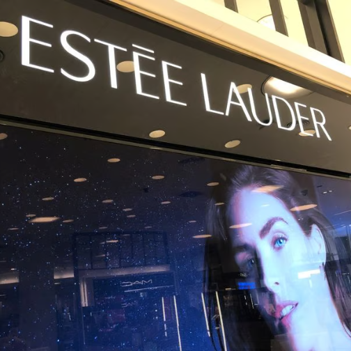 《大空头》原型投资者翻倍增持雅诗兰黛股份