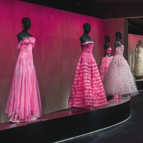 ARMANI/SILOS全新展览启幕，高级定制二十周年