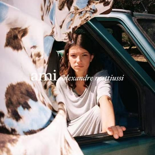 AMI PARIS发布全新AMIS D'ÉTÉ夏日精选