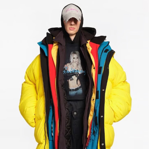 Demna告别巴黎世家前推出最后成衣系列