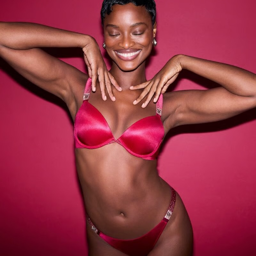 维密一季度销售额超预期，亏损收窄展现复苏力