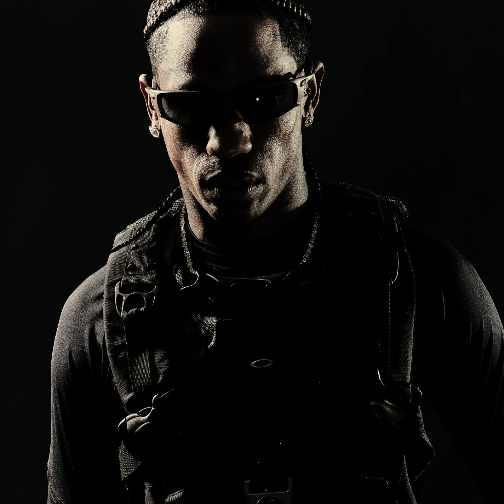 Oakley官宣与Travis Scott合作升级