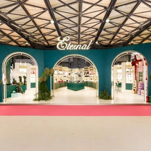 中国香水第一股诞生