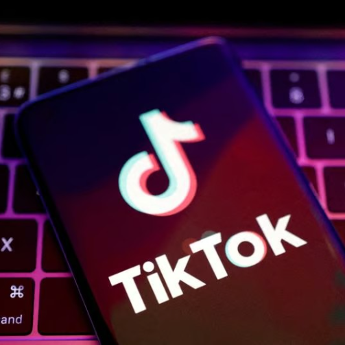 TikTok发现其年轻用户日益通过社交媒体购买奢侈品
