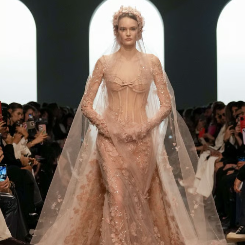 巴黎高定周遇冷