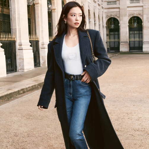 CHANEL 2025/26秋冬预告系列由JENNIE演绎