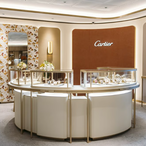 Cartier、IWC和Piaget在Ritz-Carlton最新游艇上开设零售店
