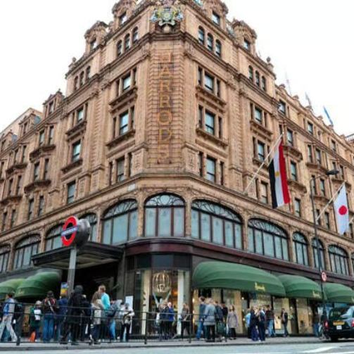 近150人指控Harrods前老板涉嫌犯罪