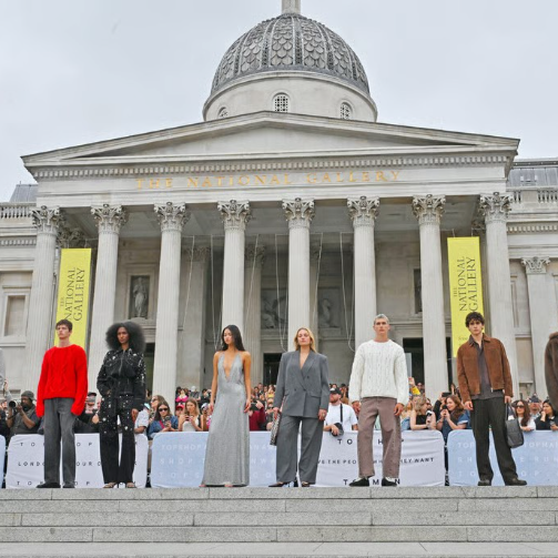 Topshop与Topman举办地标大秀，重启线上商店