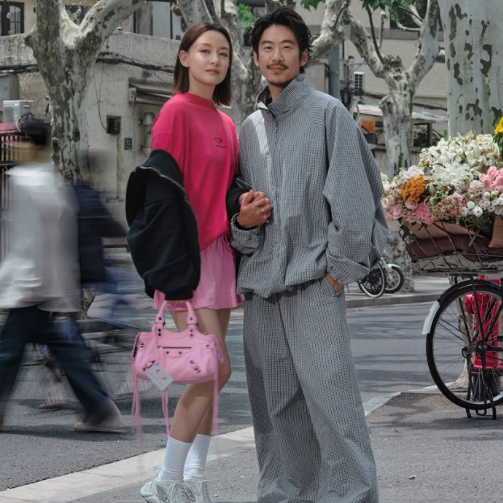 Balenciaga发布2025七夕节日限定系列