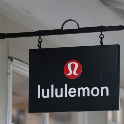 Lululemon签约新运动员力图走出销售低谷
