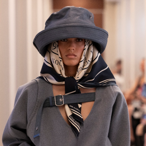 路易威登推出2025艺术丝巾系列