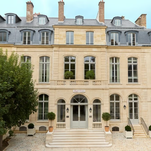 Roger Vivier巴黎新总部揭幕