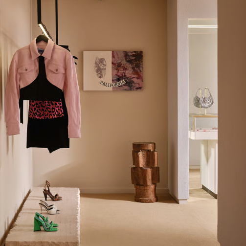 Frasers Group收购The Webster的多数股权