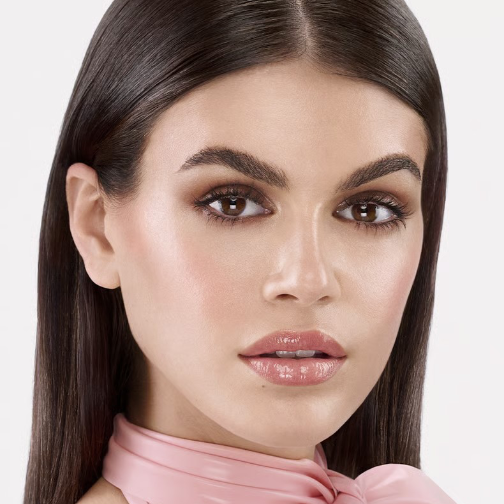 NARS官宣超模Kaia Gerber出任全球品牌代言人