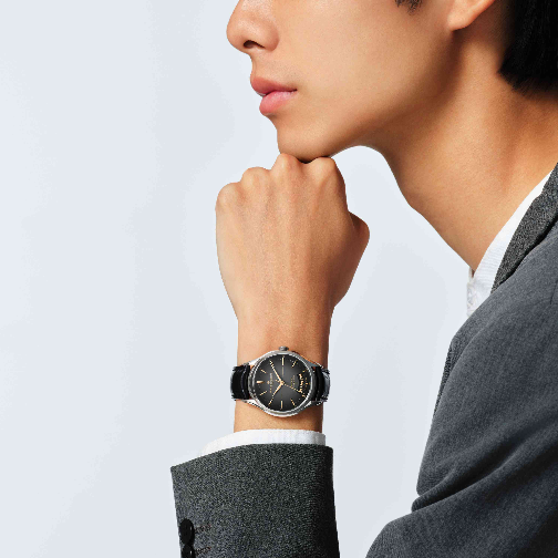 名士表特别呈献克里顿系列Baumatic COSC 天文台腕表