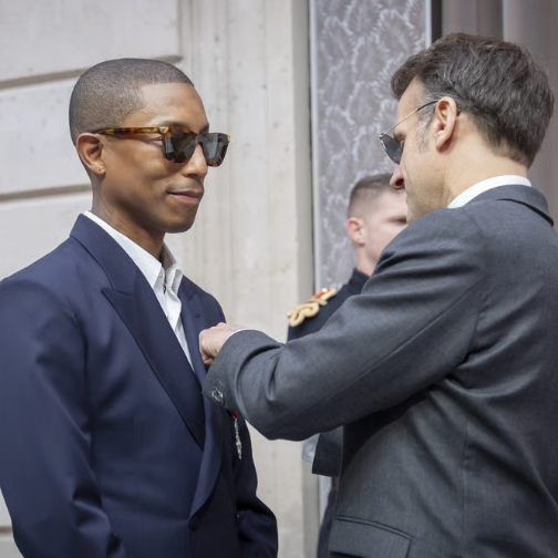 LV男装创意总监Pharrell Williams获颁法国荣誉军团勋章