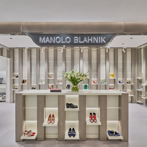 Manolo Blahnik玛诺洛揭幕北京首家精品店