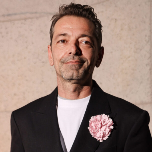 Versace官宣Pieter Mulier为新任创意总监