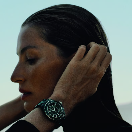 香奈儿J12腕表全新广告发布