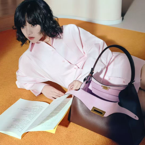 FENDI发布全新数字广告大片《FENDI WAY, MY WAY》