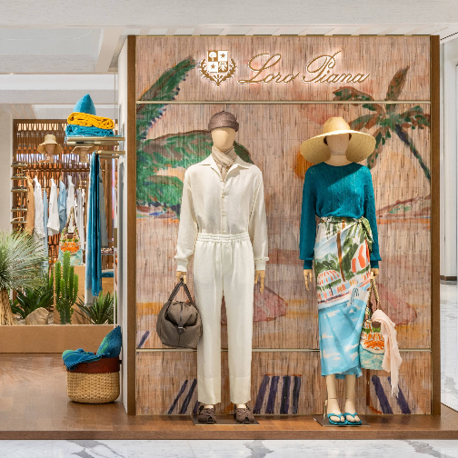 Loro Piana 2026度假系列北京SKP限时体验店